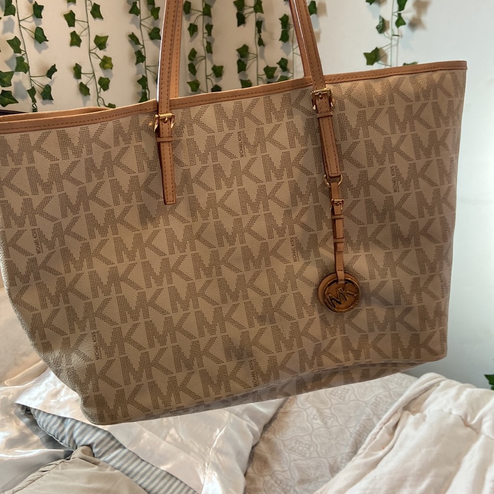 Michael Kors Tote bag - Picture 2 of 9